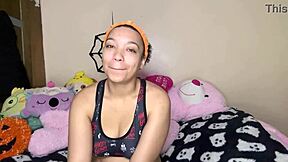 hey babe after yoga wanna watch me tease my tight pussy like a slut for that gym guy