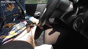 check out this hairy mature flashing pussy in car