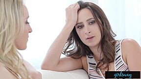 Ginger banks roommate skips kisses for pussy licking rimjobs and squirting in dorm