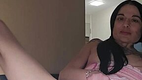 Petite emyangel spreads her tight chat pussy wide open