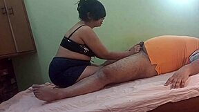 Indian Bhabhi Sucks and Fucks Electrician's Big Cock in Hindi