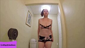 Sexy Babe Pisses in Night Club Toilet