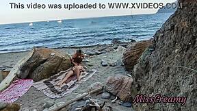 flashing pussy on public beach guy fingers me till risky squirting orgasm misscreamy