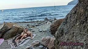 flashing pussy on public beach guy fingers me till risky squirting orgasm misscreamy