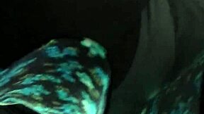 Venezolana skirt upskirt flashes juicy pussy tease