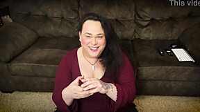 i'm flipping through missalinapaige's chubby crossdressing trading cards video