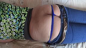 Damn, My Hot Wife's Massive Ass Flashes Make Friends Jerk Furiously!