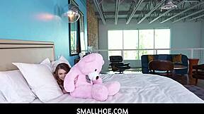 Small Redhead Teen Stepdaughter Orgasms Stepdad