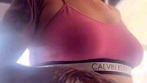 fui pra academia com plug anal no cu agora ta largo e lubrificado pra rola grossa meter fundo