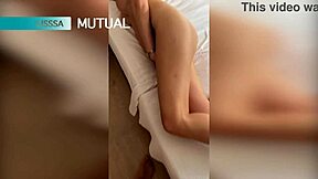 lisssa and i mutually masturbate cum toys together