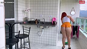 contratei essa empregada pra ajudar em casa... louco de tesão pela bunda dela perfeita!