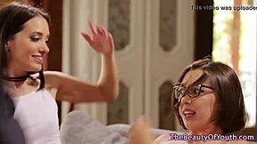 wanna watch cute teen dykes seduce pussies in hot 18+ foursome scissoring?