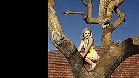 join the french celebrity fap challenge and see who wins