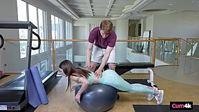 Tess Thompson's tight pussy overflows with hot cum after monster cock pumping