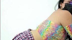 omg watch her spread wide and slide that pink dildo deep 😍💦