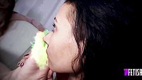 I'm entranced by Garnet Rose and Jasper Reed's foot training aroma