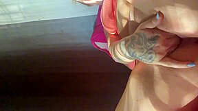 brazilian cam girl spreads her huge pink pussy wide