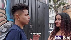 morena colombiana puta... folla con desconocido de tinder??