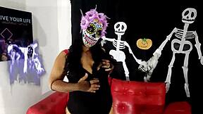 i'm la catrina playing with my toy till wet climaxes hit multiple times