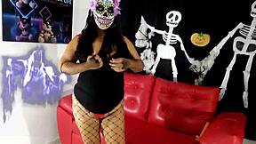 i'm la catrina playing with my toy till wet climaxes hit multiple times