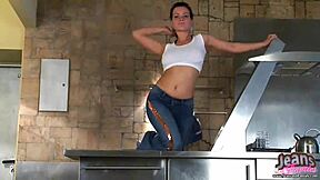 imagine me peeling off these tight skinny jeans just for your eyes