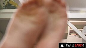 gorgeous tiffany tatum's hot feet stroke and please foot lover's cock perfectly