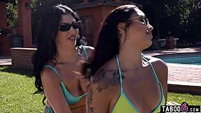 Whoops youre not my milf stepmom queenie sateen but her bestie vanessa sky