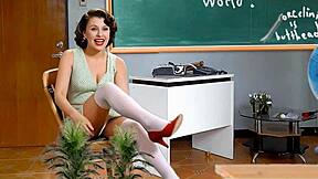 Teacher Everlain Hooks Up With Student Torcelini In Steamy 1-2-Int Session