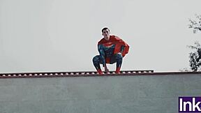 Superman Shoves Harley Quinn Bat In Brazilian Ass To Save World