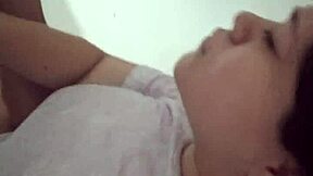 Mi novia curvy no me deja ver la peli... dice dame leche a chorros en mi culo gordo y la domino en el garaje!