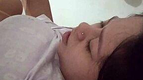 Mi novia curvy no me deja ver la peli... dice dame leche a chorros en mi culo gordo y la domino en el garaje!