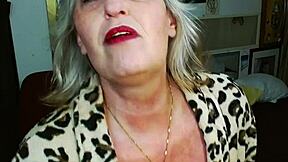 Pretty blue-eyed hairy pussy tempts in retro femdom beaver show