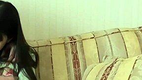 魅惑的なシーン1708でセクシーアジアンが素晴らしい魅力で