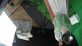 Wanita Latina Berkahwin Telan Air Mani Selepas Deepthroat di Motel