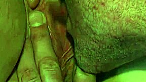 Geile Nederlandse moeder verleidt met kinky blonde charme in rough spel