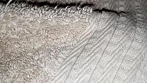 Секси афричка госпођа Наја показује своју невероватну гузу