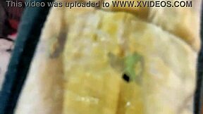 Saya, cikgu India, bogol pelajar Asia dengan anal roleplay, mengerang dalam Hindi.