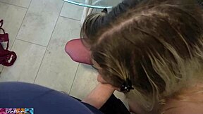 숙모가 테이블 청소하면서 자지 받을 수 있어?