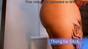 Prelepa Latina sa velikom guzom pokazuje svoje seksi gaćice, poziva da ih pomirišeš