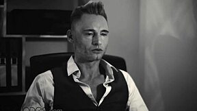 Dane Jones detective film noir in azione hardcore con moglie asiatica infedele Alina Crystall