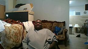 Vahvoja tunteita julkisessa interracial casting-haastattelussa