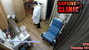 Mexikói tinédzser Jasmine Rose BDSM nőgyógyászati vizsgálat