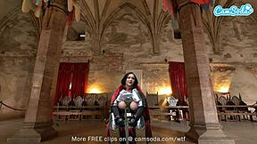 Ashlyn Peaks v cosplayu viteza se masturbira do orgazma!