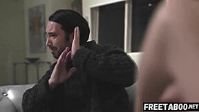 Nevjerojatno! Poočim jebe klon robota poskćerke kao osobnu igračku - puno na FreeTaboo Net!