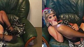 3D VR Bettie Hayward vintage striptiz şovunda tahrik ediyor