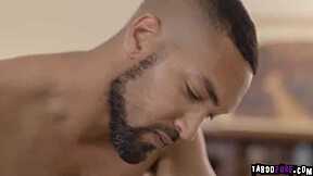 Mickey drie Natasha Nice tvrdým doggy zozadu.