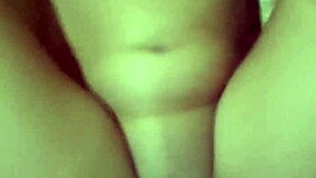 Vanuza Laure kriči medtem ko ji močno nabijajo v rit