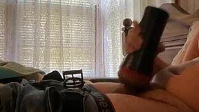 Oh Wow, Tengok Lelaki Virgin Solo Mengerang Kuat Kongkek Mainan Fleshlight di Katil Sehingga Pancut