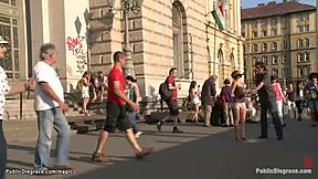 Göğüsleri büyük sarışın Rumen güzeli kamuda sertçe sikiliyor! 😍