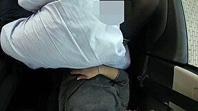 Dogging con Mi Profesora en Aparcamiento Público Después del Trabajo, Voyeur Le Hace Pajas en su Coño Hasta que Chorrea - Misscreamy